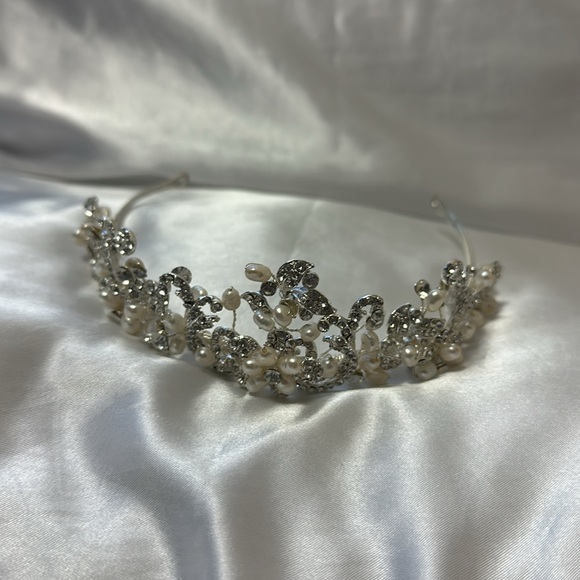 Beautiful Tiara (David’s Bridal)